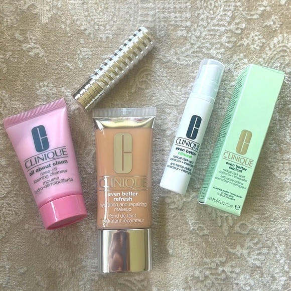 Brand New Clinique Bundle Even Better Clinical Refresh Foundation Cleanser & Lip - Picture 2 of 14